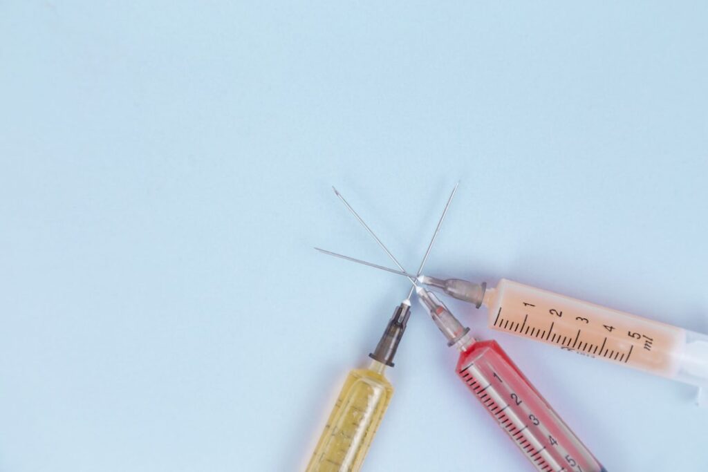 Photo Vaccine, Syringe